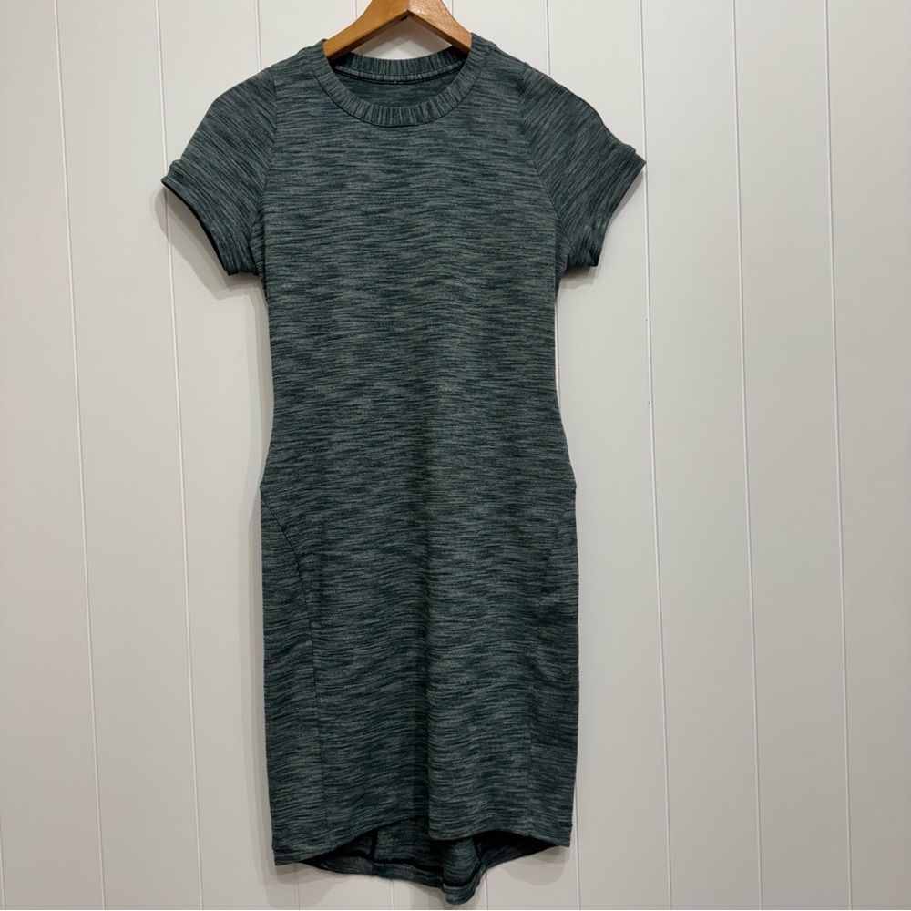 Lululemon Women’s &Go Where To Fitted Short Sleeve Dress Women's Size 6 Green - Picture 2 of 15
